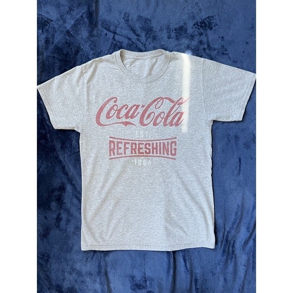 Coca-Cola Script- T-shirt Refreshing Est. 1886 Gray Heather‎ Size M - Picture 1 of 3